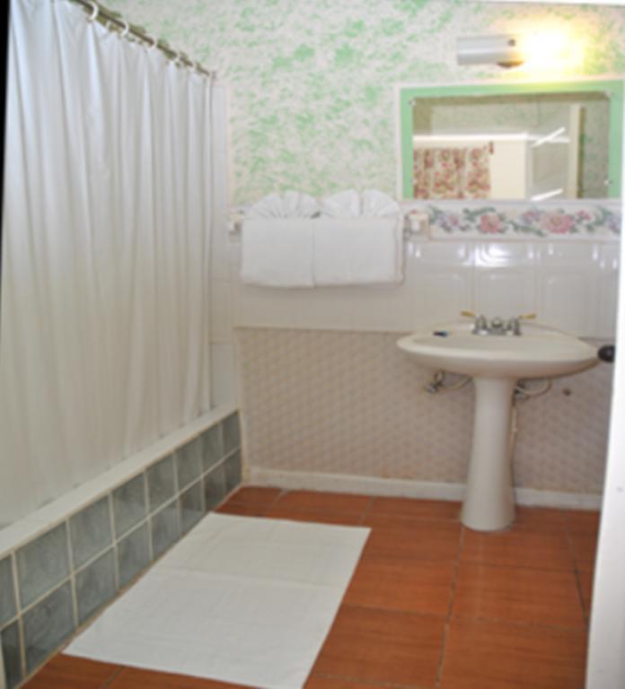 Palm Bay Guest House & Restaurant Montego Bay Kamer foto